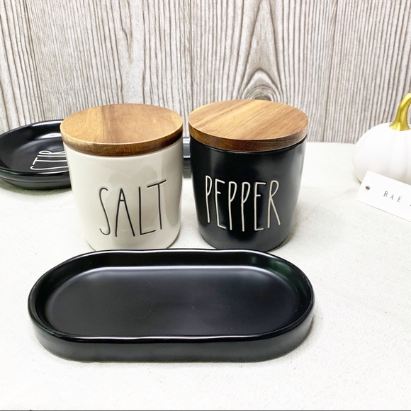 Rae Dunn Other - NWT🖤Rae Dunn 3pc 🧂SALT & PEPPER Set with Tray